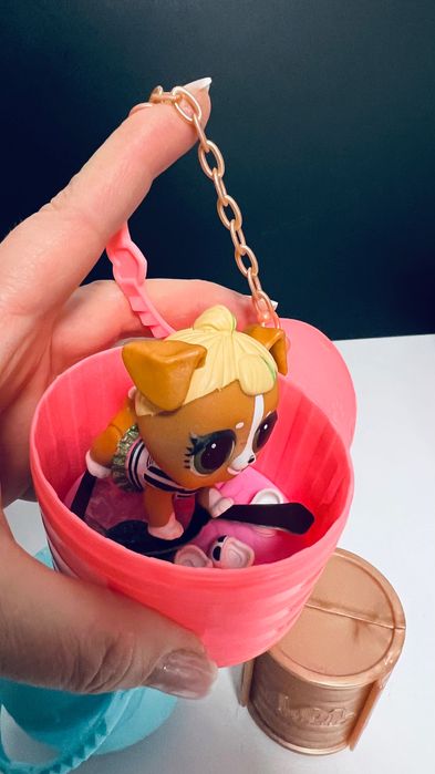 L.O.L. Surprise piesek pies figurka zwierzątko Pup Swing M054 szczenię