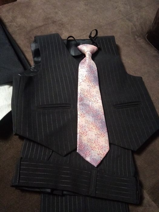 Костюм школьный на мальчика