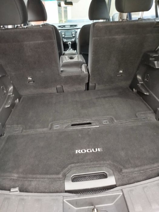 Nissan Rogue SV 2016 2.5 бензин автомат