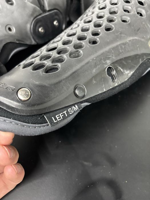 Joelheiras Alpinestars SX1