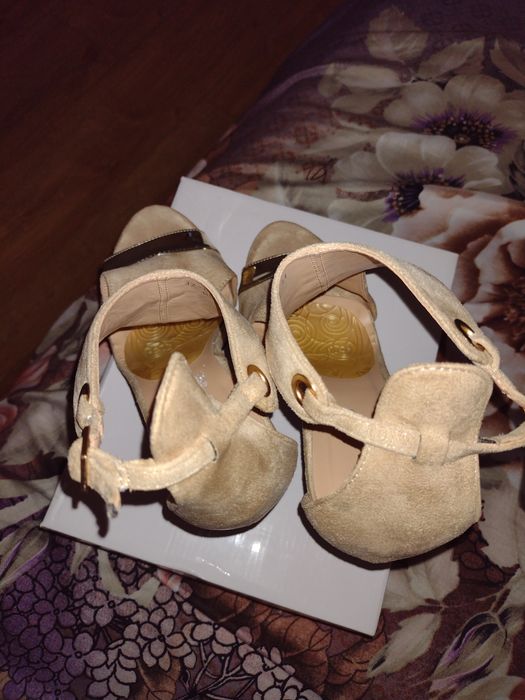 Buty na wysokim obcasie roz. 41