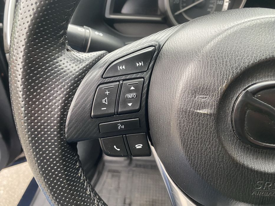 Мазда 3. 2015г. 2.0л