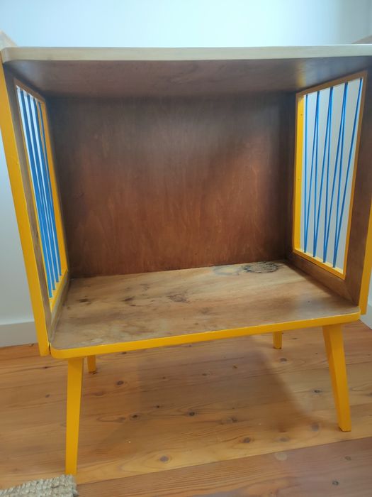 Szafka RTV PRL, patyczak ze sznurkami