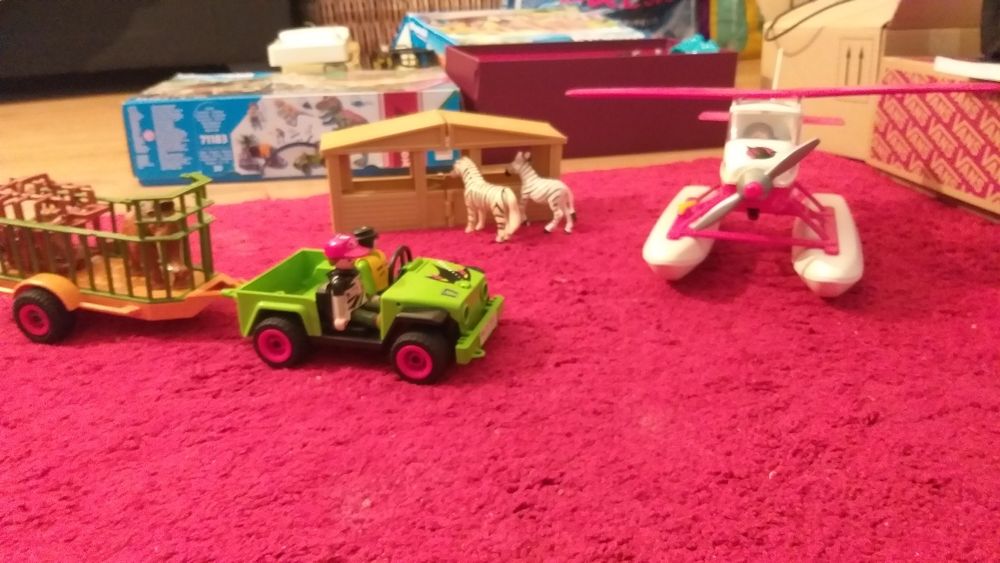 Playmobil carro e hidroavião