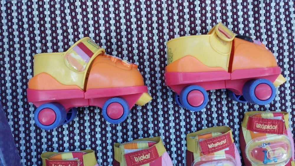 Patins Ajustáveis p/ Criança Dora a Exploradora