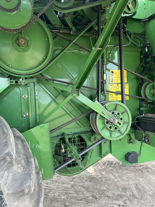 Свіжопривезений комбайн JOHN DEERE 1157 жатка Шумахер
