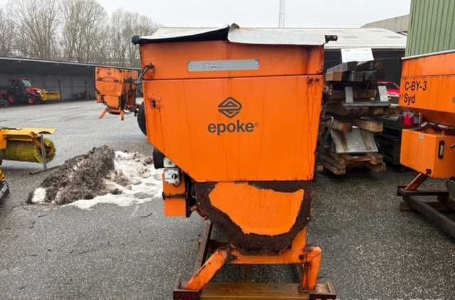 Piaskarka Solarka Posypywarka Epoke TP9K solanka film Schmidt WOM