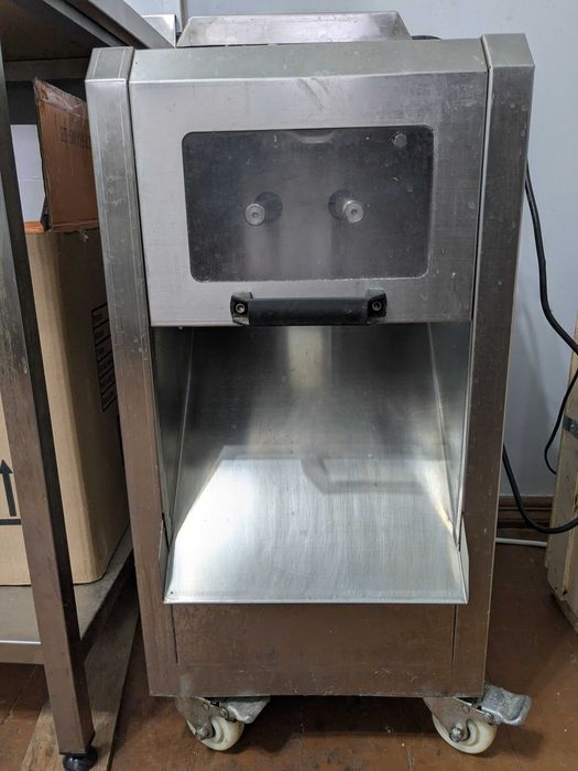 Продам діюче виробництво м'ясних снеків