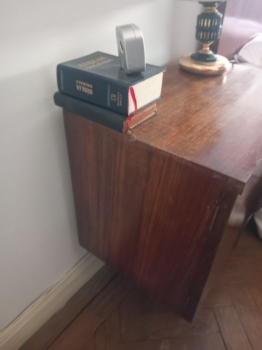 Mesa de cabeceira
