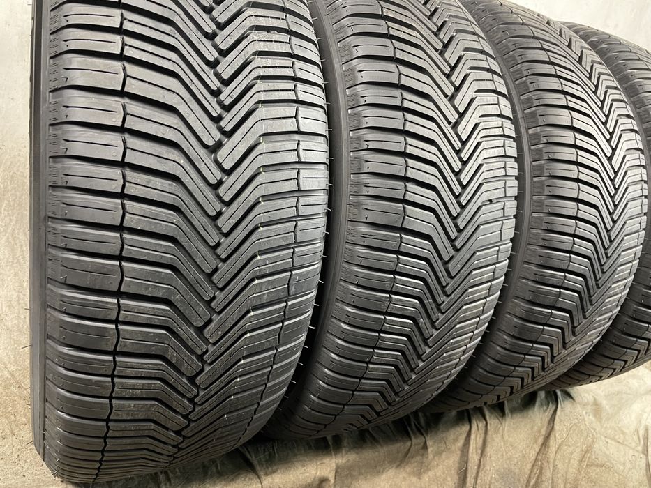 235/55R19 105W Michelin CrossClimate 22rok Demo
