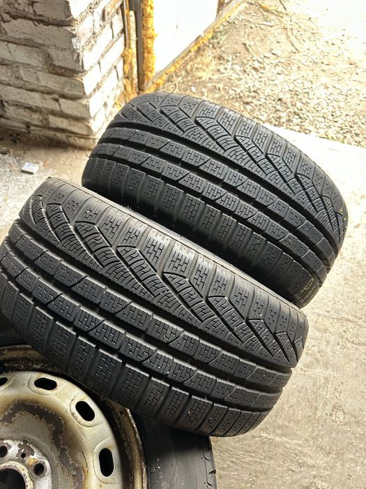 Пара 235/35 R19 Pirelli SottoZero Winter 240  /2шт./зима/пара/