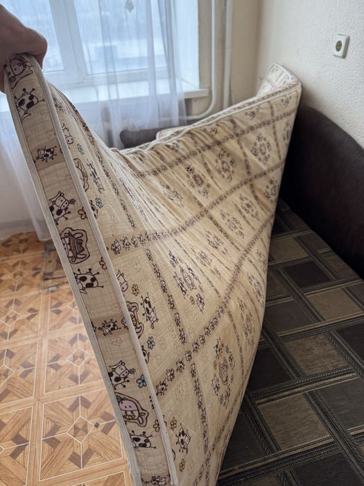 Дитяча кровать+стіл +шкаф матрас три в одному по гарні ціні!