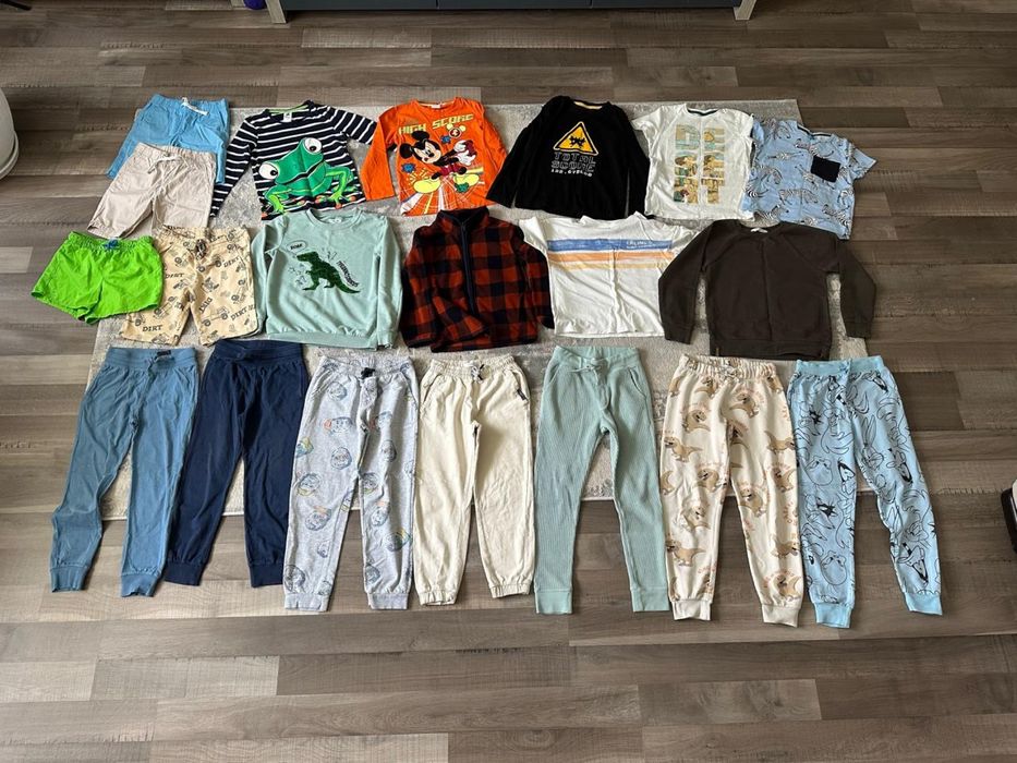 Одяг на хлопчика спортивні штани 122-128 світшот футболка шорти