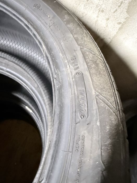 Шини літні 225/50/18 Dunlop