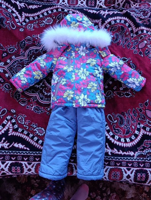 Продам тепленький костюм /новий