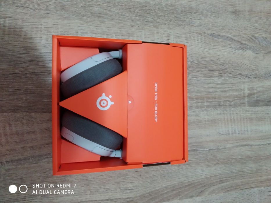 Headset Gaming Arctis Nova 1