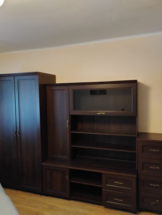 Zestaw mebli komoda regał szafa brązowy