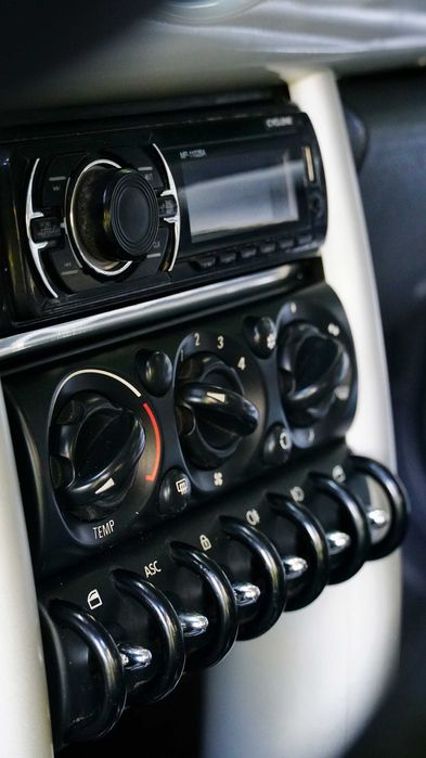 Mini Cooper 1.6 2003 R50 silver