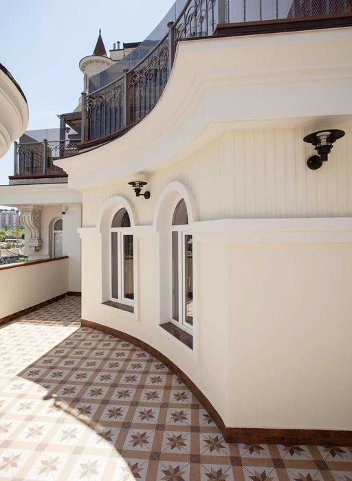 Красивый офис в центре, 140 м2. Новый дом. Терраса.