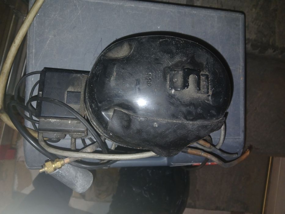 Продам компрессор для холодильника