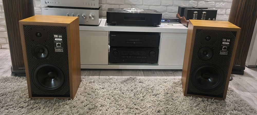 Kolumny podstawkowe Arcus TM66, 86rok