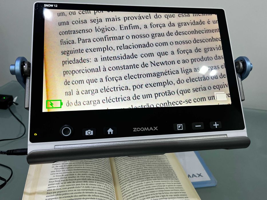 Ampliador digital com voz p/ pessoas com baixa visão ZOOMAX snow 12