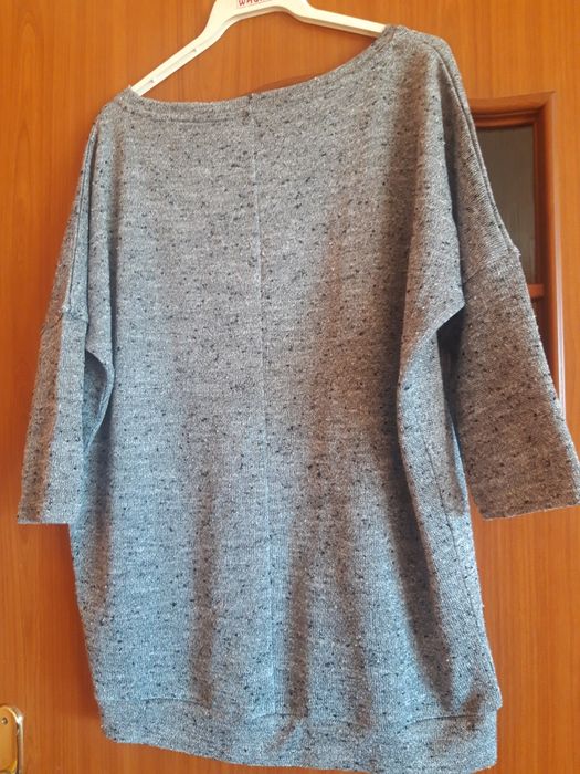Sprzedam bluzke szara S