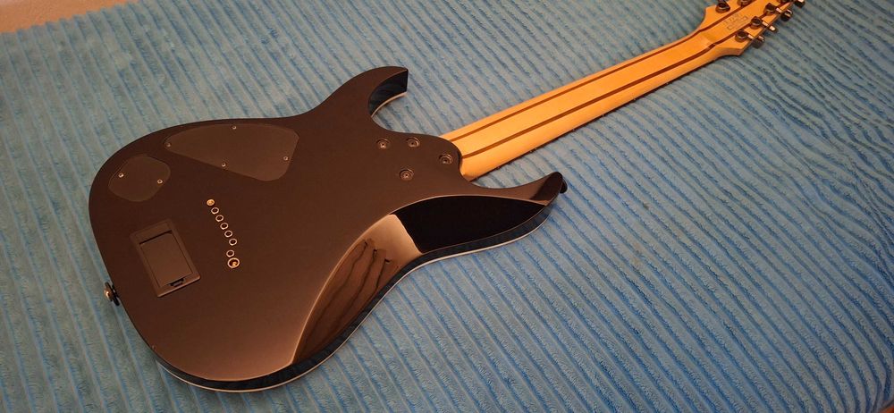 Ibanez RGIR28FE 8 strun
