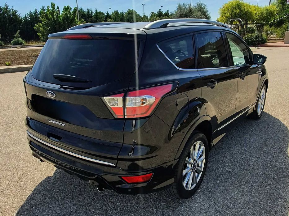 Ford Kuga      2017