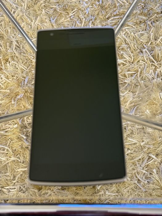 OnePlus One 64GB – Impecável – Com Caixa Original (Relíquia)