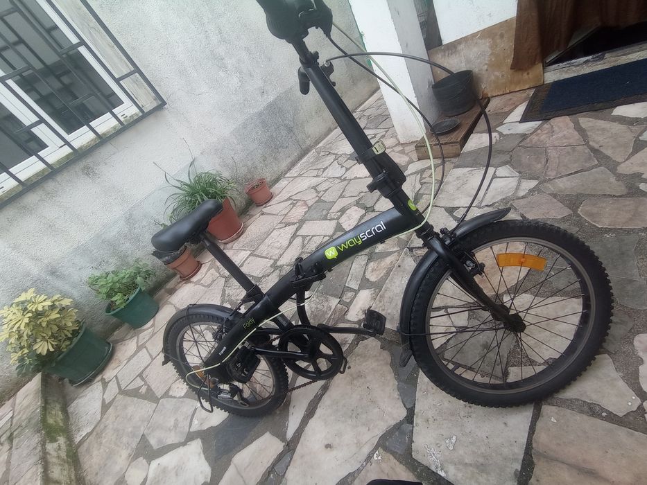 Bicicleta pouco uso