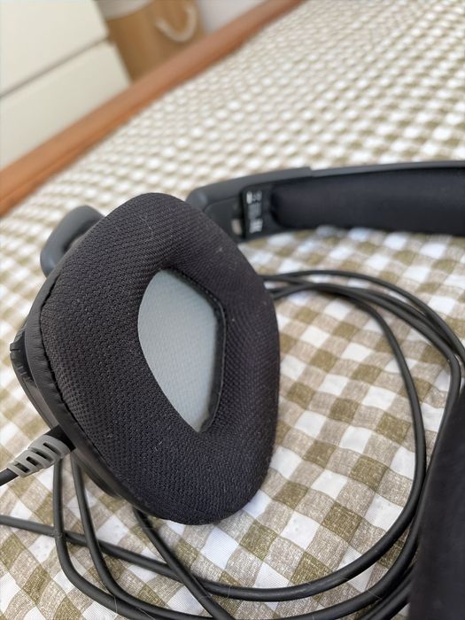 Headset gamer premium com som surround 7.1 VOID RGB ELITE USB, Carbono