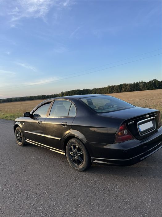 Продам Chevrolet Evanda 2004 року, автомат