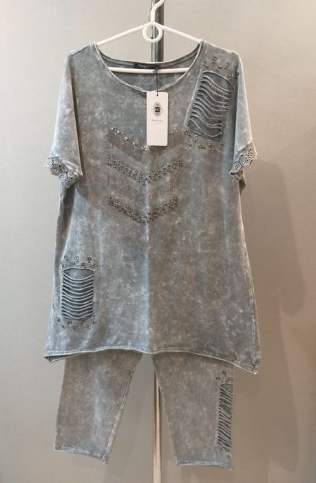 Костюм женский размер XL