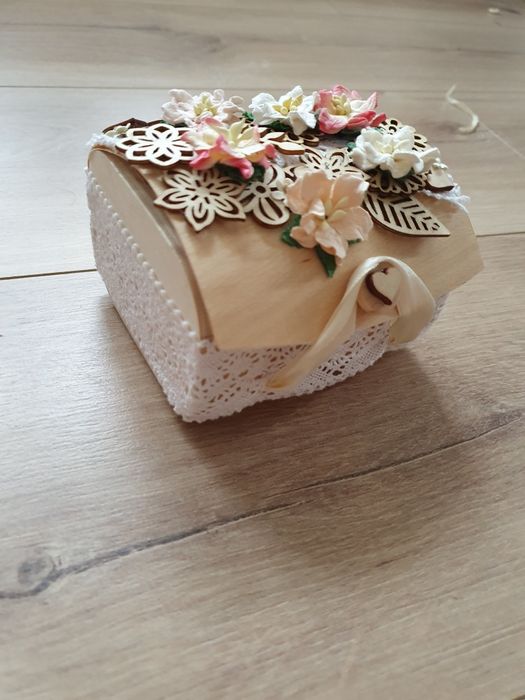 Pudełko ozdobne na prezent