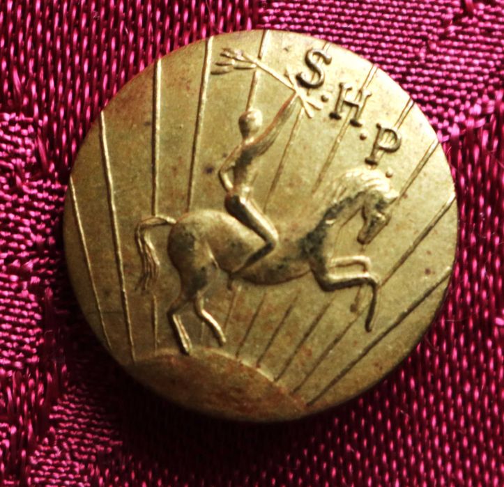 Botão antigo da Sociedade Hípica Portuguesa