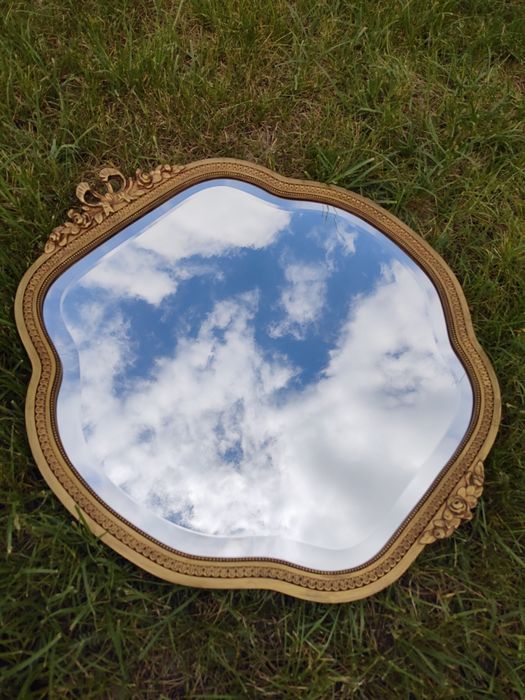 Bardzo stare lustro z  Włoch