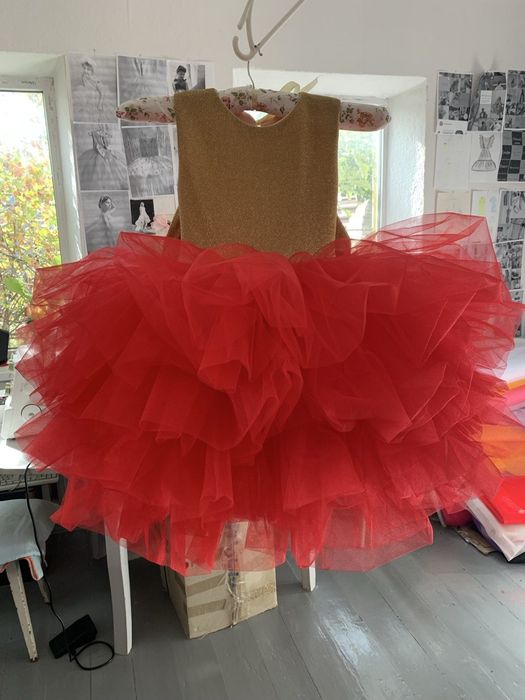 Сукня на 3 роки у садочок осіння червона золота сукня освнь