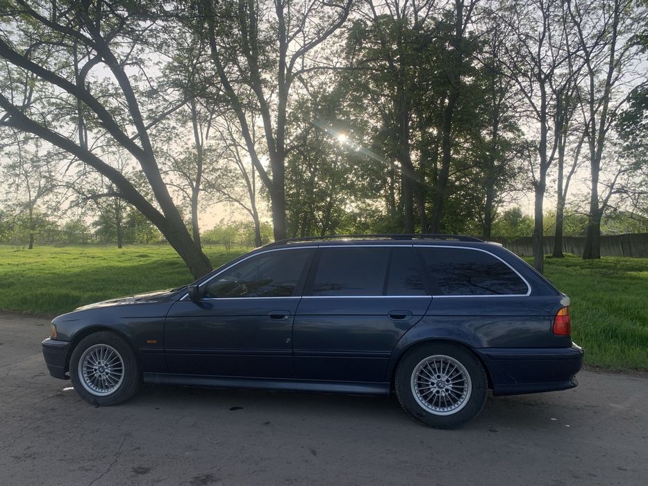 Продам автомобіль BMW E39