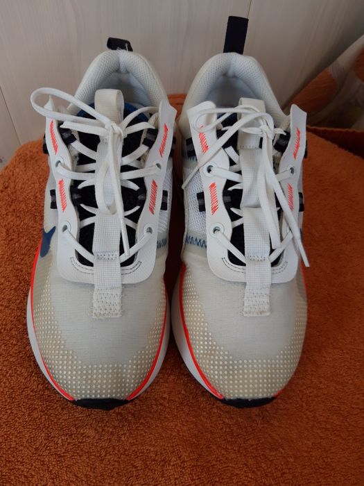 Кросівки жіночі Nike air max р.37,5