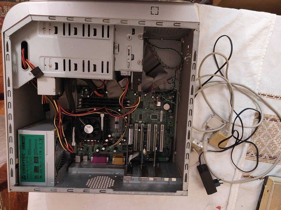 Системный Блок в полном комплекте без магнитного диска
