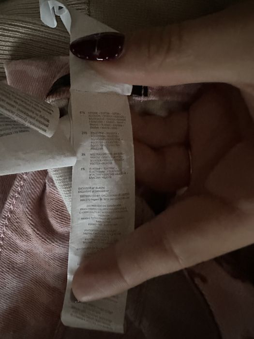 Różowe spodnie Tezenis w panterkę 38