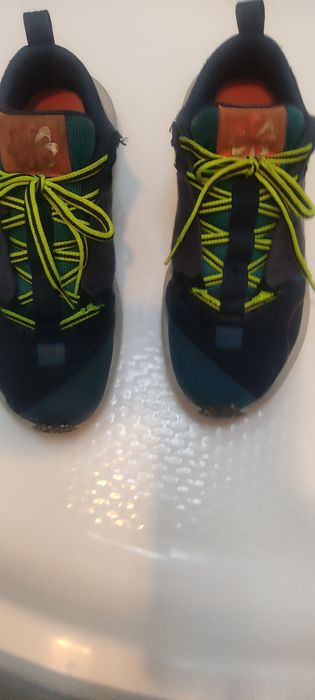 Ténis azuis  Nike. 38.5