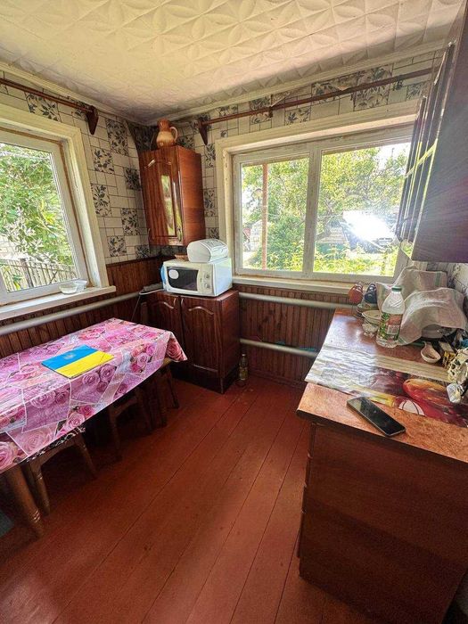 Пропонуємо до продажу Будинок з великим подвір’ям с. Сокирне