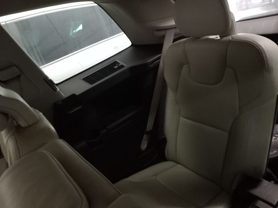 Volvo XC90 T8 hybrid plug in 2022