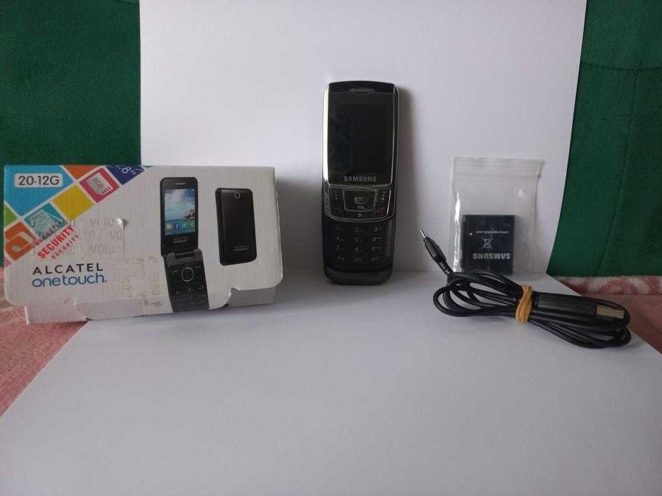 Telefon Samsung SGH-900i z baterią do wymiany