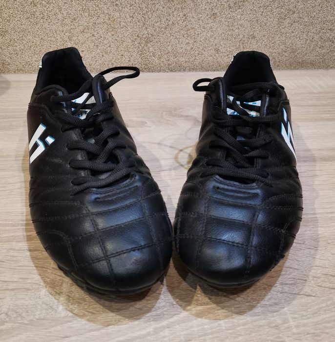 Buty piłkarskie Huari roz. 41