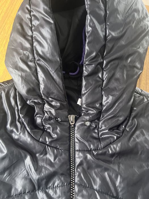 Курточка чорна 36