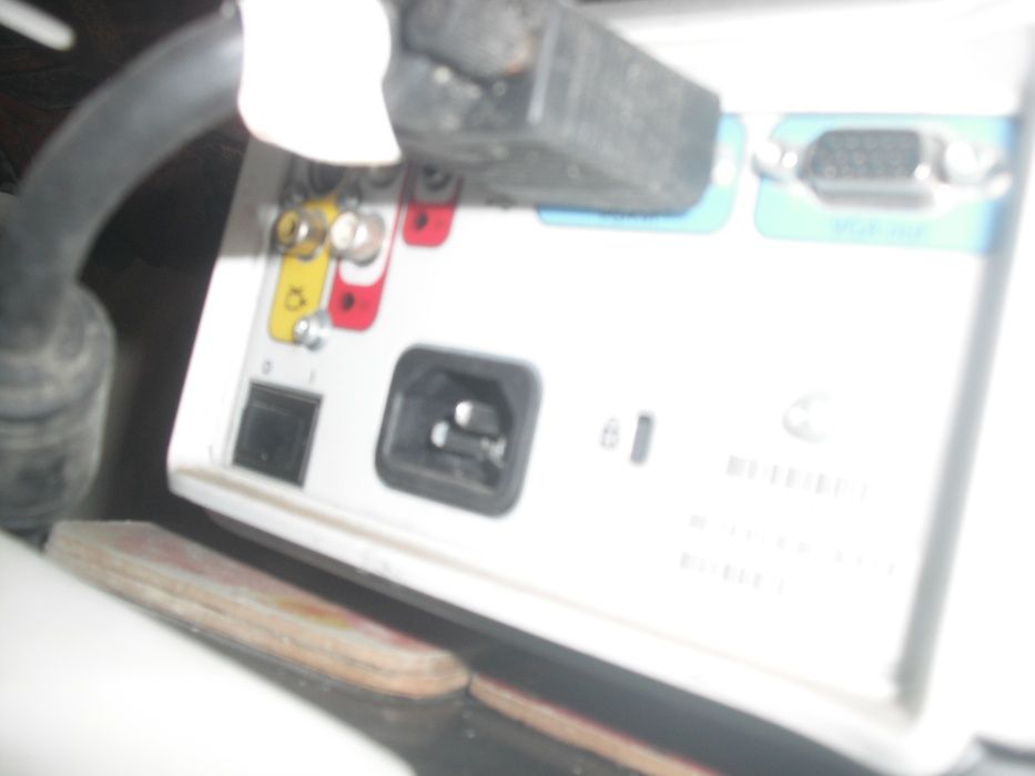 Sprzedam projektor multimedialny