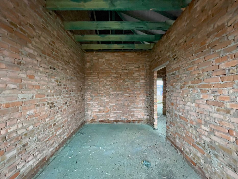 Котедж в районі Льонокомбінату. Дві спальні та кухня-вітальня